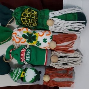 LOT of 4 St.Patrick Gnomes,Multicolors,Cloth/Wood nose.GUC